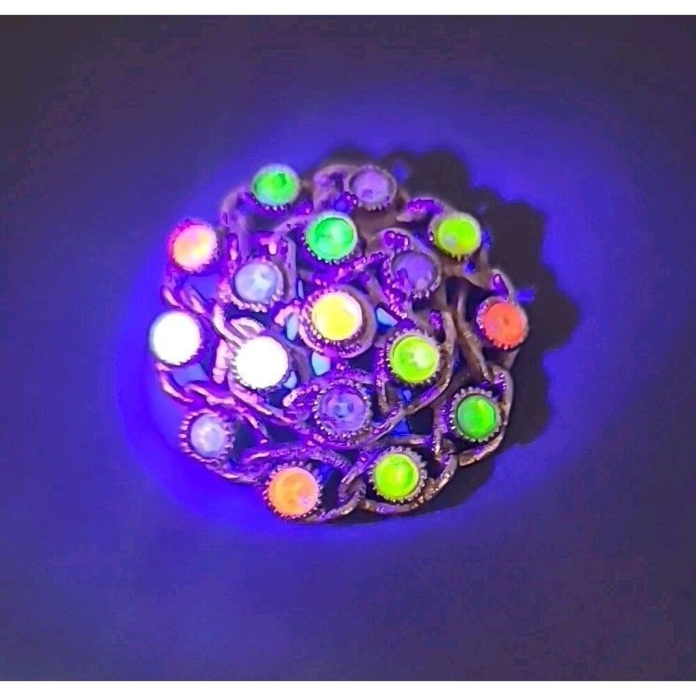 Sarah Coventry Moon Lites Pin/Brooch Stones W/ Vaseline Uranium Glow Signed